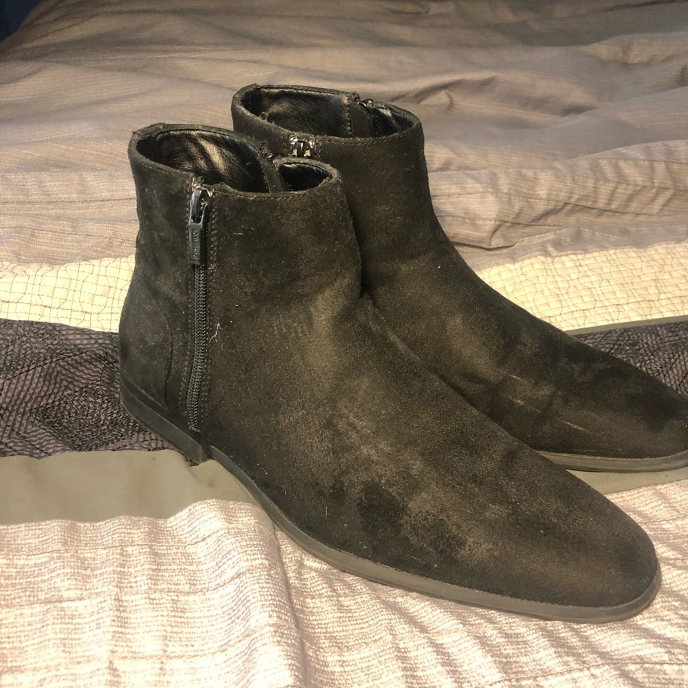 Calvin Klein Chelsea boots